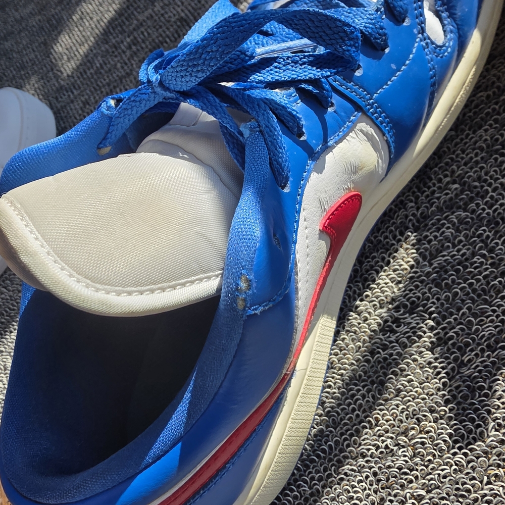 Jordan Womans Blue and White Sneakers - Picture 5 of 15